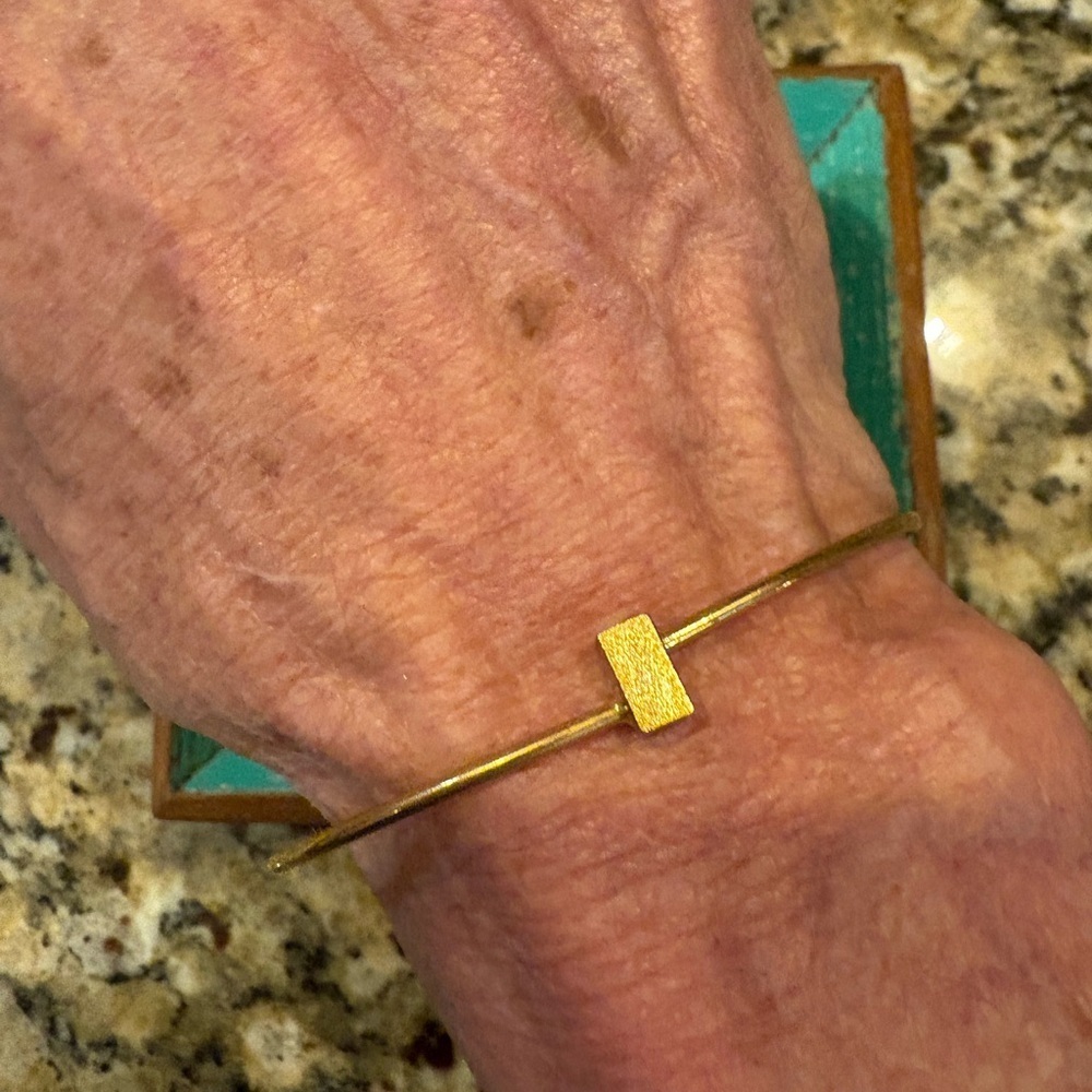 ▪️Thin Gold Block Open Bangle